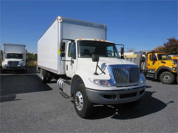 2017 INTERNATIONAL DURASTAR 4300 - Five Star Isuzu